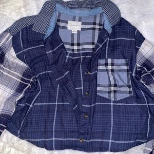AE cropped flannel